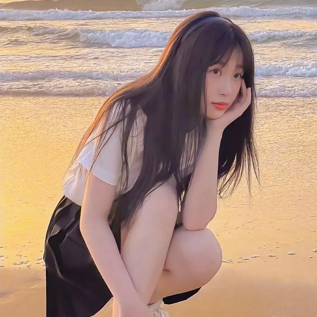 触碰的双手